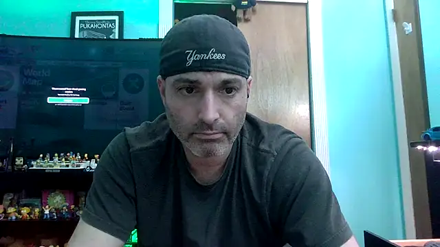 Snapshot of Novabear6996 chatting on June 27, 2026, 2:05 am Novabear6996 online show from June 27, 2026, 2:05 am