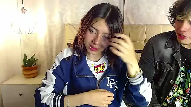 Snapshot of fyreandfox_ chatting on March 21, 2025, 7:24 pm fyreandfox online show from March 21, 2025, 7:24 pm