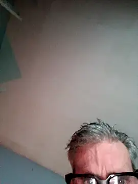 Snapshot of Billgreen69 chatting on November 18, 2025, 7:18 pm Billgreen69 online show from November 18, 2025, 7:18 pm