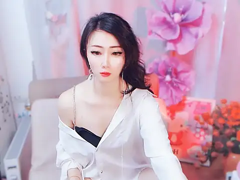 Snapshot of adelamiller chatting on December 15, 2025, 1:32 am adelamiller online show from December 15, 2025, 1:32 am