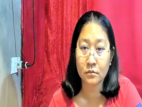 hotchubby88 online show from February 5, 2026, 3:33 am