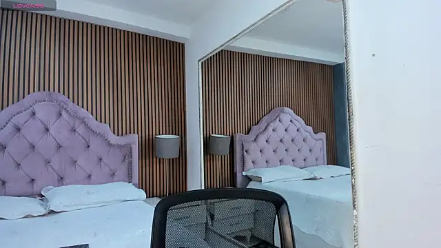 Snapshot of JacobRoberts1 chatting on September 13, 2025, 4:56 am JacobRoberts1 online show from September 13, 2025, 4:56 am