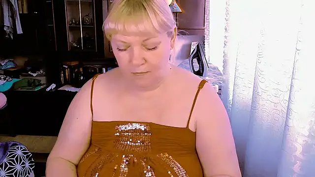 FlowerButterf online show from March 2, 2026, 5:08 am