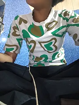 Snapshot of Aaradhna-hoy chatting on November 8, 2025, 9:31 am Aaradhna-hoy online show from November 8, 2025, 9:31 am