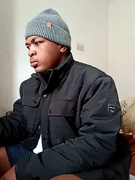 bosszonke123 online show from April 24, 2026, 9:45 am