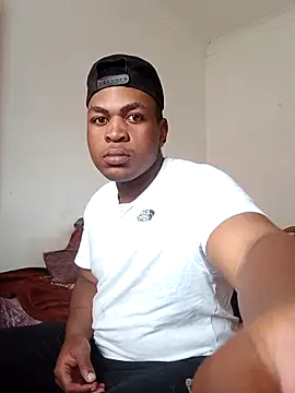bosszonke123 online show from April 25, 2026, 9:56 am