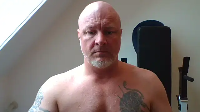 Snapshot of Lucifer29cm chatting on November 5, 2025, 8:36 am Lucifer29cm online show from November 5, 2025, 8:36 am