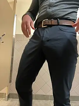 plaintreebull online show from February 11, 2026, 9:53 pm