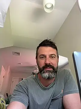 plaintreebull online show from June 4, 2026, 4:02 pm