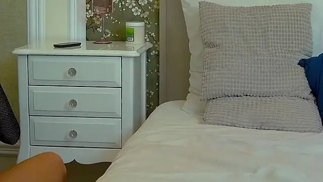 ScarlettShine online show from March 3, 2025, 9:59 pm