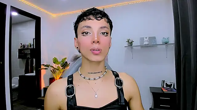 nilam valker online show from October 2, 2025, 11:01 pm