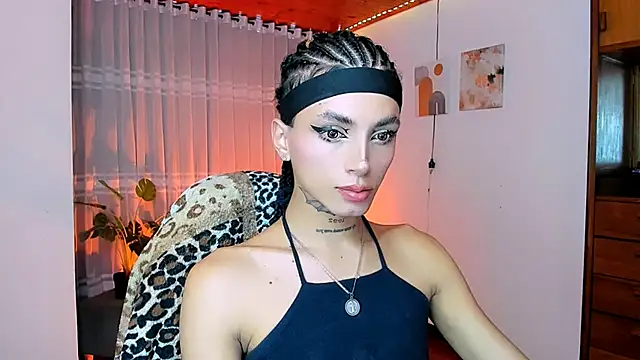 Snapshot of nilam_valker chatting on May 25, 2026, 10:27 pm nilam valker online show from May 25, 2026, 10:27 pm
