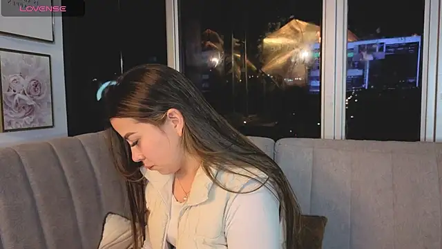 Snapshot of Ivanna_West chatting on May 7, 2026, 10:09 am Ivanna West online show from May 7, 2026, 10:09 am