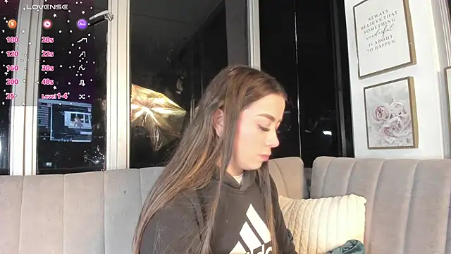 Snapshot of Ivanna_West chatting on July 14, 2026, 10:21 am Ivanna West online show from July 14, 2026, 10:21 am