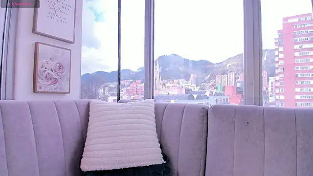 Snapshot of Ivanna_West chatting on July 18, 2026, 8:12 pm Ivanna West online show from July 18, 2026, 8:12 pm