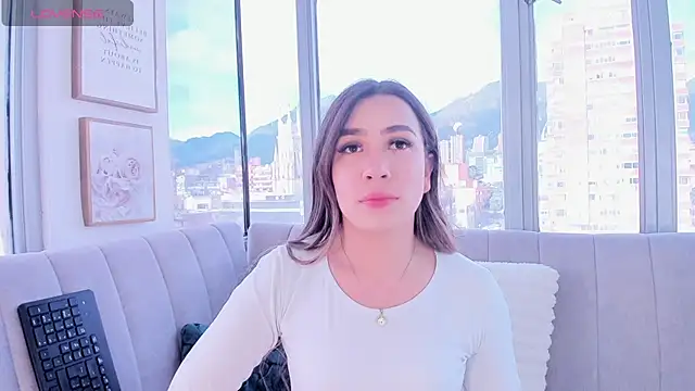 Snapshot of Ivanna_West chatting on August 1, 2026, 8:19 pm Ivanna West online show from August 1, 2026, 8:19 pm