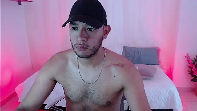 Double R12 online show from March 17, 2025, 3:29 pm