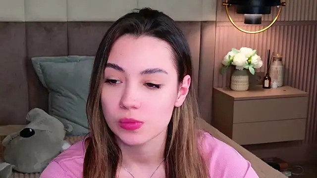 Snapshot of Alice_Deleon chatting on February 21, 2025, 3:12 am Alice Deleon online show from February 21, 2025, 3:12 am