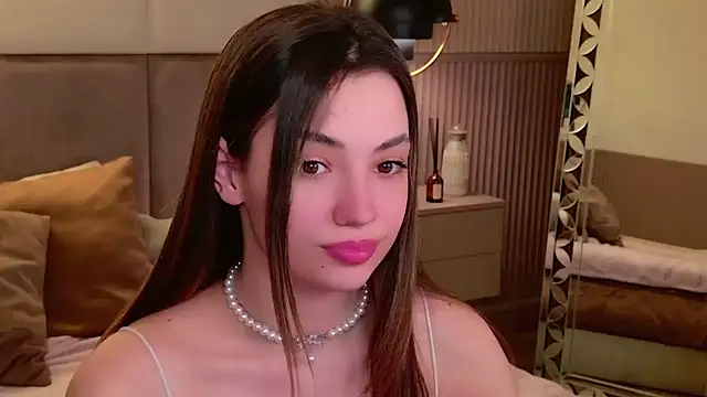 Snapshot of Alice_Deleon chatting on March 19, 2025, 11:36 pm Alice Deleon online show from March 19, 2025, 11:36 pm