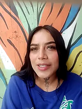 Snapshot of Emily_sharlot chatting on March 4, 2025, 5:24 pm Emily sharlot online show from March 4, 2025, 5:24 pm