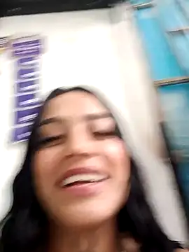 Snapshot of Emily_sharlot chatting on March 13, 2025, 10:21 pm Emily sharlot online show from March 13, 2025, 10:21 pm