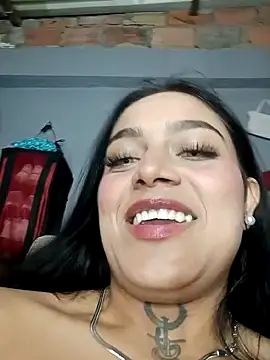 Snapshot of Emily_sharlot chatting on March 19, 2025, 11:57 pm Emily sharlot online show from March 19, 2025, 11:57 pm