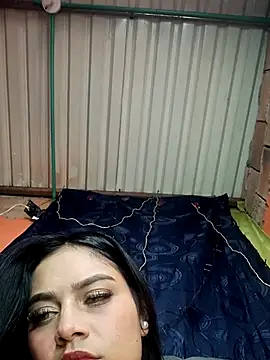 Snapshot of Emily_sharlot chatting on March 20, 2025, 4:20 pm Emily sharlot online show from March 20, 2025, 4:20 pm