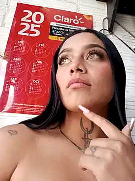 Snapshot of Emily_sharlot chatting on March 20, 2025, 7:25 pm Emily sharlot online show from March 20, 2025, 7:25 pm