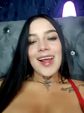 Snapshot of Emily_sharlot chatting on March 22, 2025, 6:14 pm Emily sharlot online show from March 22, 2025, 6:14 pm