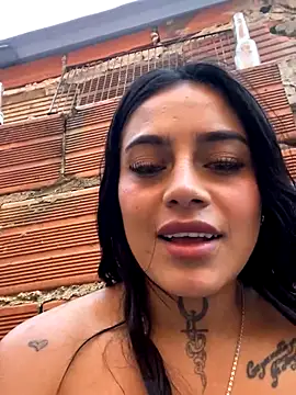 Snapshot of Emily_sharlot chatting on October 2, 2025, 9:00 pm Emily sharlot online show from October 2, 2025, 9:00 pm