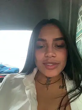 Snapshot of Emily_sharlot chatting on October 4, 2025, 10:57 am Emily sharlot online show from October 4, 2025, 10:57 am