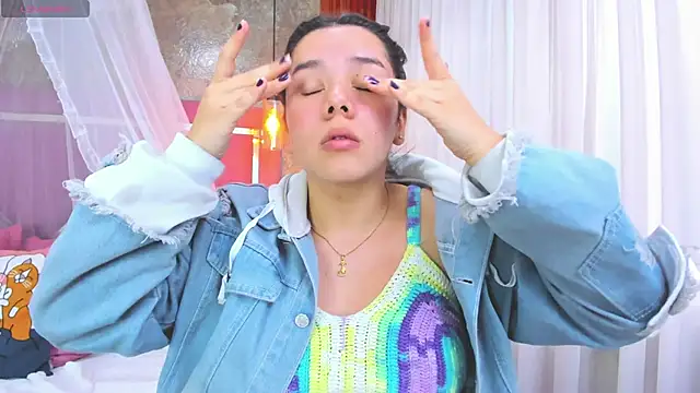 EmmaSulivan online show from September 19, 2025, 12:06 pm