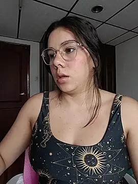 EmmaSulivan online show from July 8, 2026, 1:15 pm