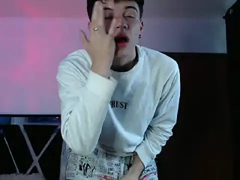 Smith boy 25 online show from March 12, 2025, 10:07 pm