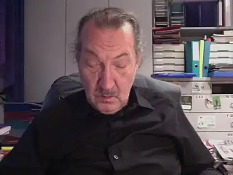 Snapshot of HMStraps01 chatting on December 5, 2024, 3:17 pm HMStraps01 online show from December 5, 2024, 3:17 pm