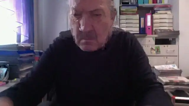 Snapshot of HMStraps01 chatting on February 20, 2026, 10:49 am HMStraps01 online show from February 20, 2026, 10:49 am