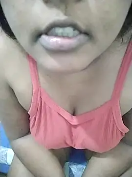 Snapshot of SLbeaty chatting on November 25, 2025, 10:26 am SLbeaty online show from November 25, 2025, 10:26 am