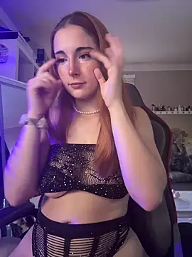 Snapshot of sexymelli18 chatting on September 19, 2025, 5:46 pm sexymelli18 online show from September 19, 2025, 5:46 pm