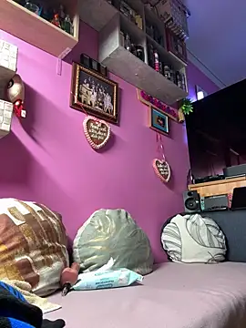 Snapshot of sexymelli18 chatting on October 25, 2025, 5:30 pm sexymelli18 online show from October 25, 2025, 5:30 pm