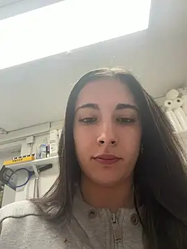 Snapshot of sexymelli18 chatting on May 12, 2026, 8:33 am sexymelli18 online show from May 12, 2026, 8:33 am