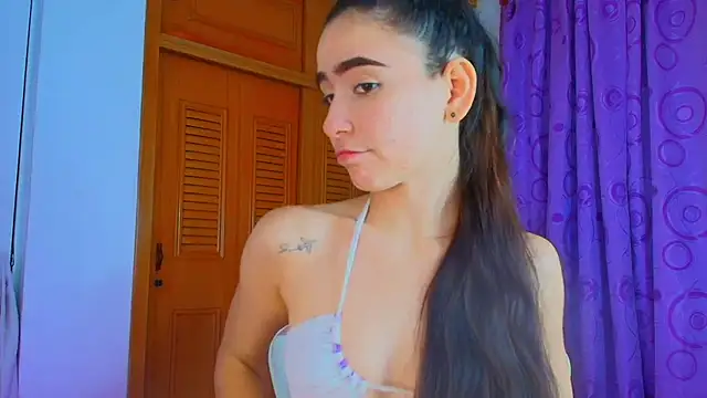 Peach Rose  online show from March 12, 2025, 2:41 am