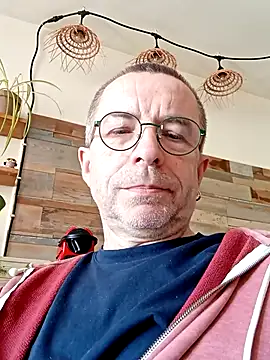 Xavspank2 online show from March 17, 2026, 2:31 pm