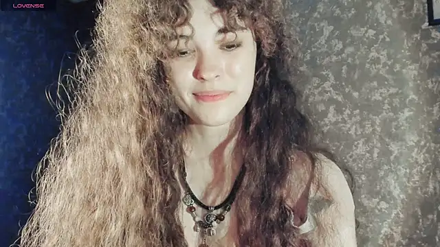 Snapshot of Dizer_clopy chatting on November 4, 2025, 3:22 pm Dizer clopy online show from November 4, 2025, 3:22 pm