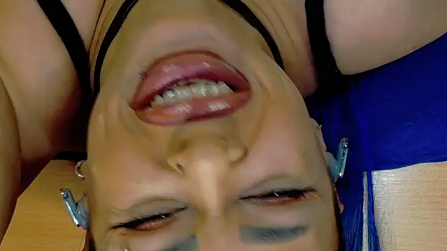 Snapshot of Sophie-Rosenfeld chatting on October 18, 2025, 11:00 am Sophie-Rosenfeld online show from October 18, 2025, 11:00 am