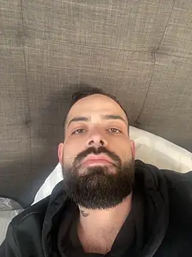 guccititi online show from October 24, 2025, 7:43 pm