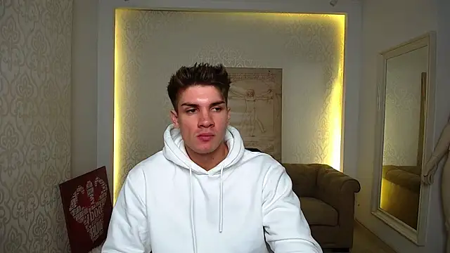 Snapshot of MaxKaiden chatting on October 3, 2025, 6:43 am MaxKaiden online show from October 3, 2025, 6:43 am