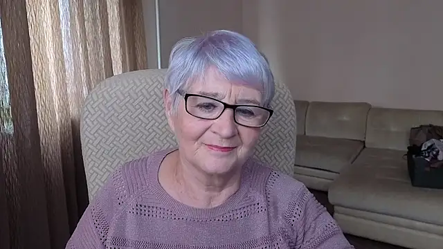 Sandra Snowflake online show from October 7, 2025, 10:12 am