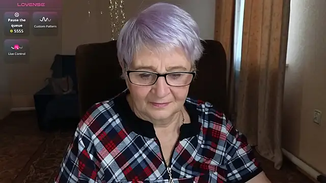 Sandra Snowflake online show from January 6, 2026, 5:44 am