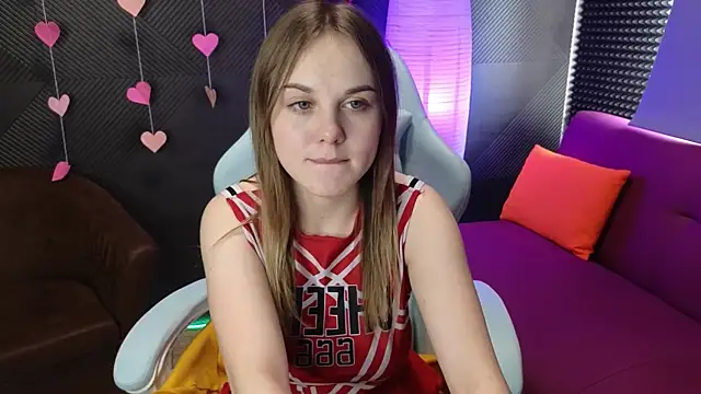 Snapshot of Dyna_bae chatting on February 20, 2025, 4:07 am Dyna bae online show from February 20, 2025, 4:07 am