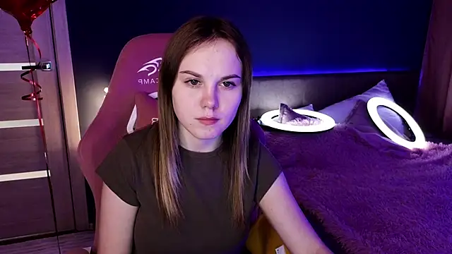 Snapshot of Dyna_bae chatting on February 23, 2025, 1:13 am Dyna bae online show from February 23, 2025, 1:13 am